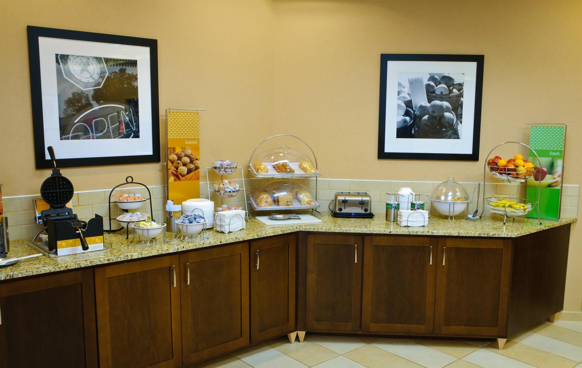 Hampton Inn Kinston Étterem fotó